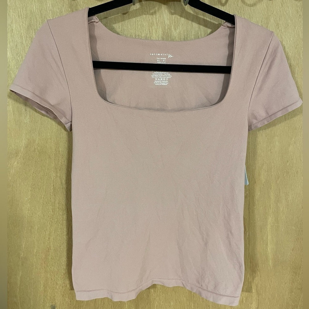 #60-FREE PEOPLE- clean lines baby tee- NWT